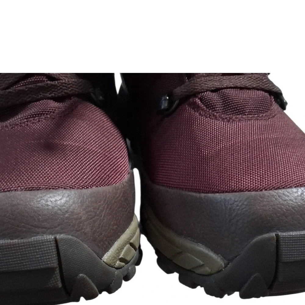 The North Face Chilkat Leather Mens size 7 Insulated Hiking Camping Snow Boots